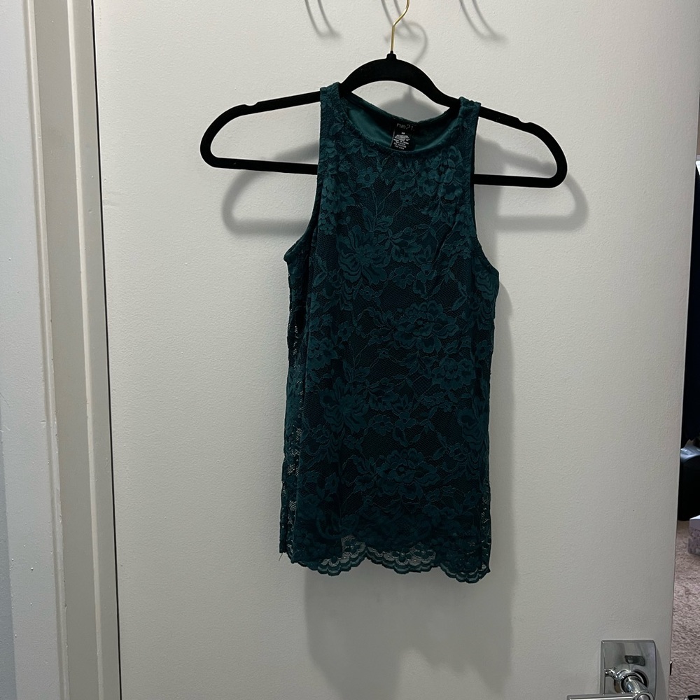 Elegant Lace Sleeveless Green Top